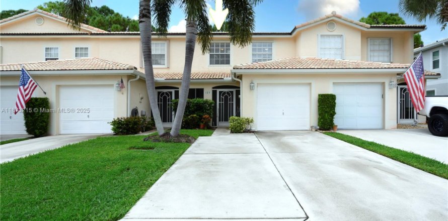 Adosado en Jupiter, Florida 3 dormitorios, 133.5 m2 № 1922916
