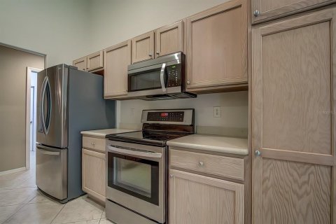 Casa en alquiler en Homosassa, Florida, 3 dormitorios, 184.88 m2 № 2120205 - foto 18