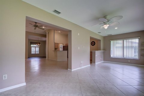 Casa en alquiler en Homosassa, Florida, 3 dormitorios, 184.88 m2 № 2120205 - foto 11