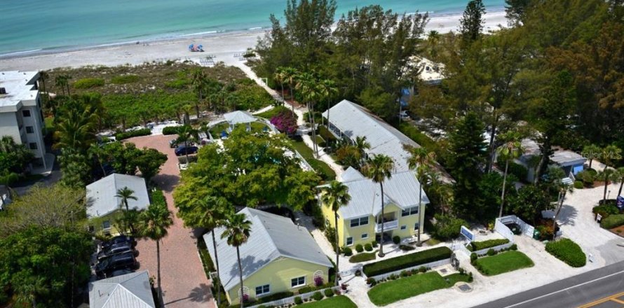 House in Longboat Key, Florida 11 bedrooms, 792.36 sq.m. № 1562155