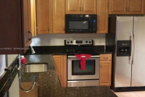 House in Orlando, Florida 3 bedrooms, 137.96 sq.m. № 1982198 - photo 13