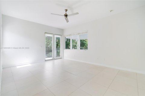 Купить виллу или дом в Майами, Флорида 3 спальни, 246.75м2, № 1854931 - фото 30