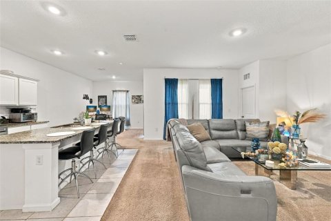 Casa en venta en Haines City, Florida, 4 dormitorios, 165.27 m2 № 2383949 - foto 7