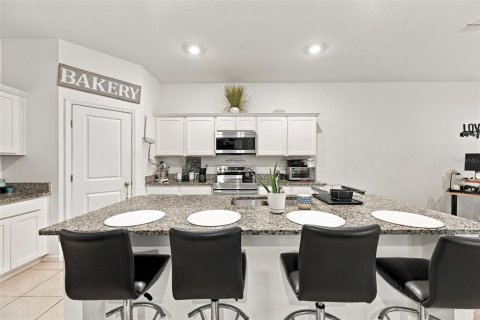 Casa en venta en Haines City, Florida, 4 dormitorios, 165.27 m2 № 2383949 - foto 9