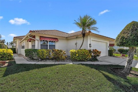 Casa en Bradenton, Florida 2 dormitorios, 158.4 m2 № 2231527