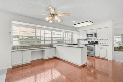 Villa ou maison à vendre à Bradenton, Floride: 2 chambres, 158.4 m2 № 2231527 - photo 18