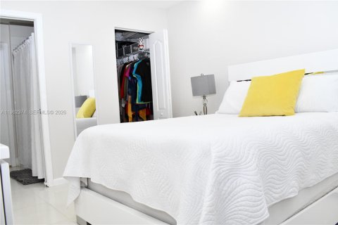 Купить кондоминиум в Майами, Флорида 2 спальни, № 2024009 - фото 25