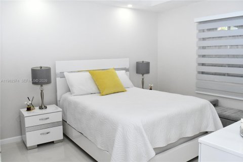 Купить кондоминиум в Майами, Флорида 2 спальни, № 2024009 - фото 30