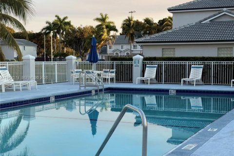 Купить кондоминиум в Майами, Флорида 2 спальни, № 2024009 - фото 11