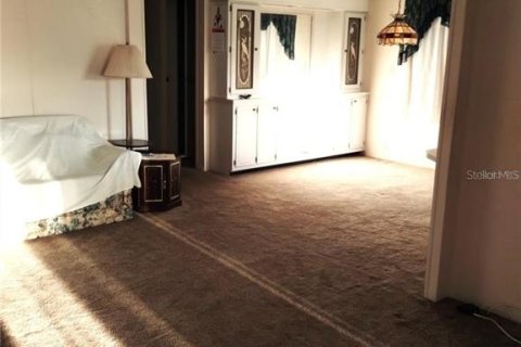 House in Zephyrhills, Florida 2 bedrooms, 75.81 sq.m. № 1788958 - photo 7
