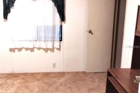 House in Zephyrhills, Florida 2 bedrooms, 75.81 sq.m. № 1788958 - photo 13