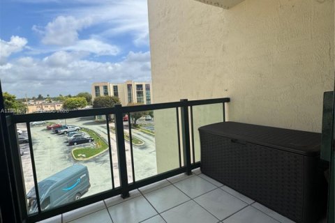 Copropriété à vendre à Miami, Floride: 2 chambres, 84.54 m2 № 2248023 - photo 3