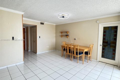 Copropriété à vendre à Miami, Floride: 2 chambres, 84.54 m2 № 2248023 - photo 8