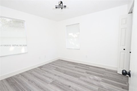 Villa ou maison à vendre à Homestead, Floride: 3 chambres, 103.86 m2 № 2024702 - photo 21