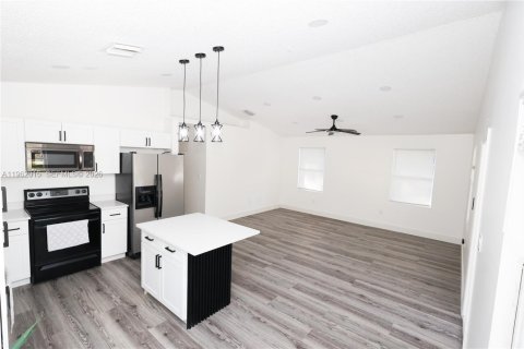 Villa ou maison à vendre à Homestead, Floride: 3 chambres, 103.86 m2 № 2024702 - photo 8