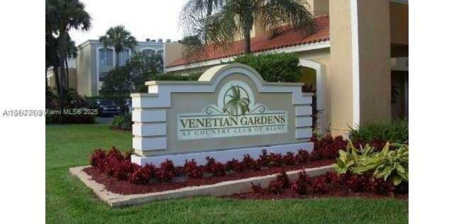 Condo à Hialeah, Floride, 1 chambre № 1841344