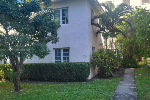 Appartement à Coral Gables, Floride 2 chambres, 334.45 m2 № 2013267