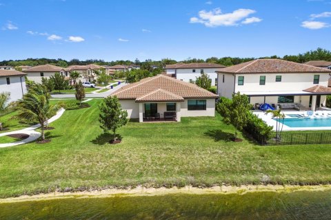 Villa ou maison à vendre à Royal Palm Beach, Floride: 5 chambres, 213.68 m2 № 2253197 - photo 3