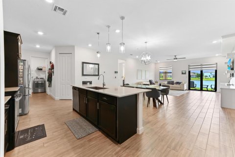Villa ou maison à vendre à Royal Palm Beach, Floride: 5 chambres, 213.68 m2 № 2253197 - photo 5