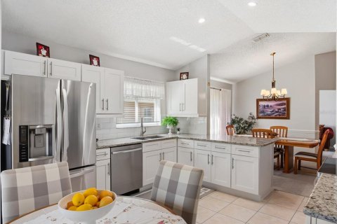 Casa en venta en Clermont, Florida, 2 dormitorios, 166.48 m2 № 2144815 - foto 10