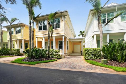 Casa en New Smyrna Beach, Florida 2 dormitorios, 150.5 m2 № 2219706