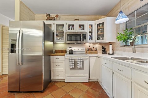 House in Homestead, Florida 3 bedrooms, 184.13 sq.m. № 1860786 - photo 9