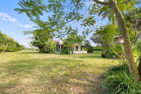 House in Homestead, Florida 3 bedrooms, 184.13 sq.m. № 1860786 - photo 24