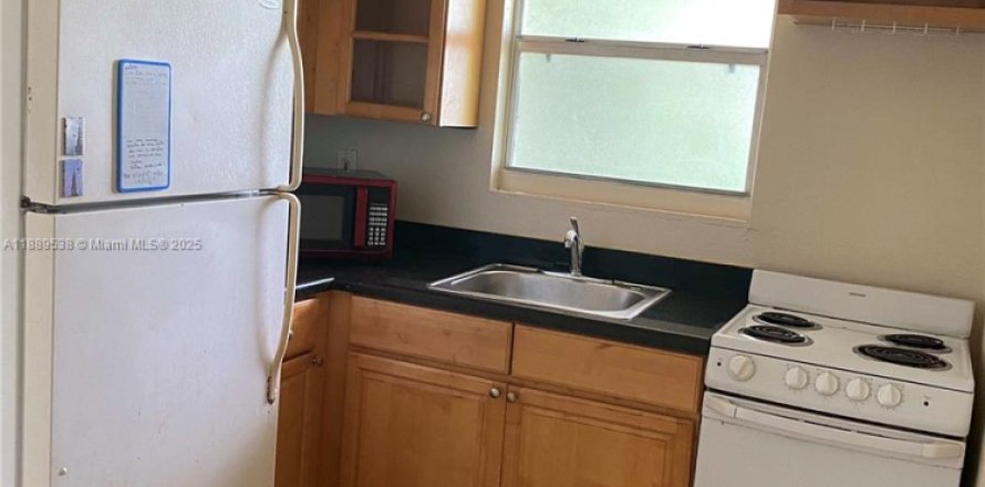 Appartement à Miami, Floride 1 chambre, 212.28 m2 № 1938716