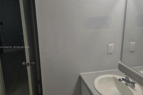 Copropriété à louer à Miami, Floride: 1 chambre, 62.8 m2 № 2001357 - photo 8