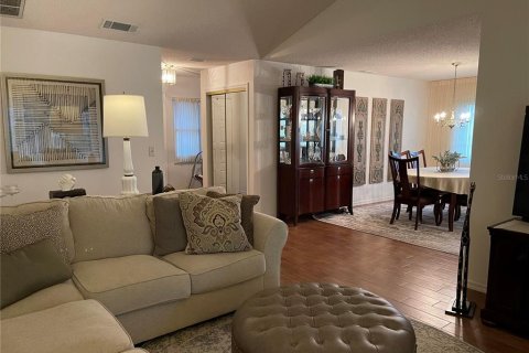 House in Sun City Center, Florida 2 bedrooms, 153.85 sq.m. № 1747618 - photo 3