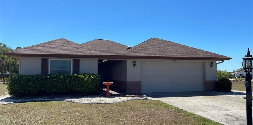 House in Sun City Center, Florida 2 bedrooms, 153.85 sq.m. № 1747618