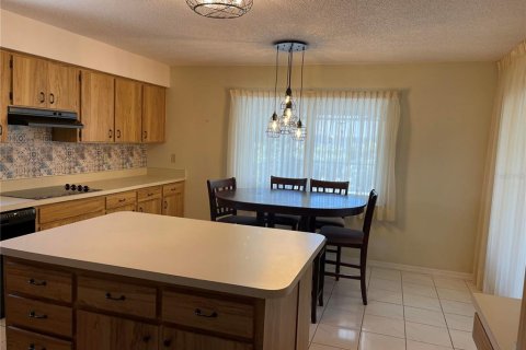 House in Sun City Center, Florida 2 bedrooms, 153.85 sq.m. № 1747618 - photo 18