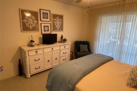 House in Sun City Center, Florida 2 bedrooms, 153.85 sq.m. № 1747618 - photo 9