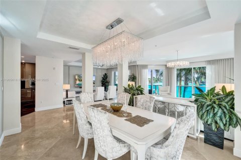 Condominio en venta en Fort Lauderdale, Florida, 2 dormitorios, 222.41 m2 № 1975912 - foto 21