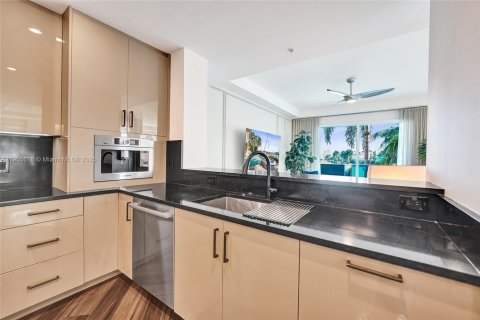 Condominio en venta en Fort Lauderdale, Florida, 2 dormitorios, 222.41 m2 № 1975912 - foto 14