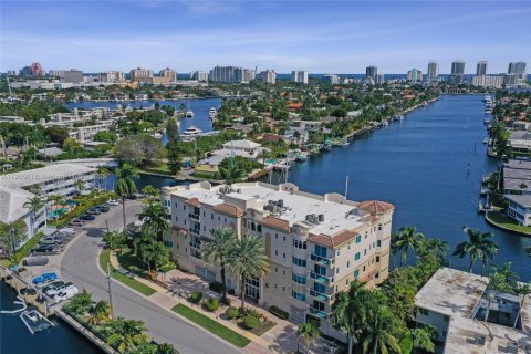 Condominio en venta en Fort Lauderdale, Florida, 2 dormitorios, 222.41 m2 № 1975912 - foto 4