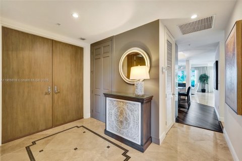 Condominio en venta en Fort Lauderdale, Florida, 2 dormitorios, 222.41 m2 № 1975912 - foto 9