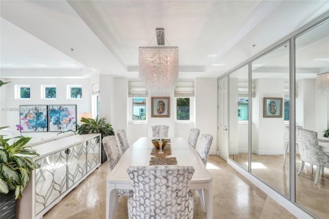 Condominio en venta en Fort Lauderdale, Florida, 2 dormitorios, 222.41 m2 № 1975912 - foto 20