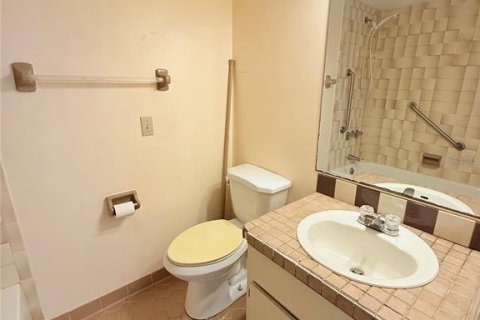 Condominio en venta en Port Charlotte, Florida, 2 dormitorios, 78.04 m2 № 1913257 - foto 12