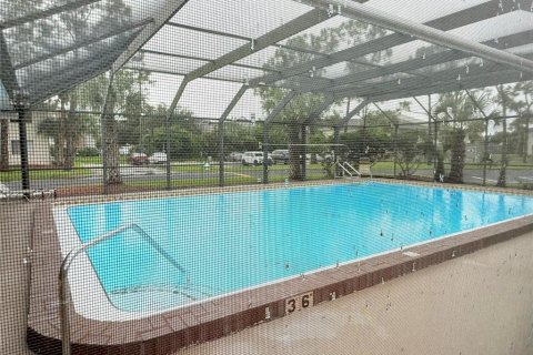 Condominio en venta en Port Charlotte, Florida, 2 dormitorios, 78.04 m2 № 1913257 - foto 20