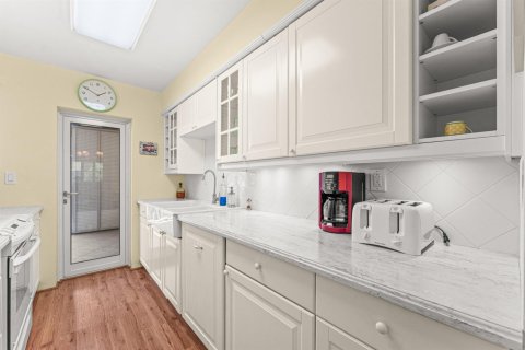 Купить кондоминиум в Бока-Ратон, Флорида 5 комнат, 80.64м2, № 2147355 - фото 13