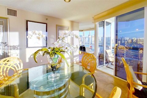 Copropriété à vendre à Aventura, Floride: 3 chambres, 232.53 m2 № 1478193 - photo 9