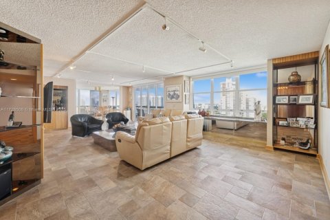 Copropriété à vendre à Aventura, Floride: 3 chambres, 232.53 m2 № 1478193 - photo 10