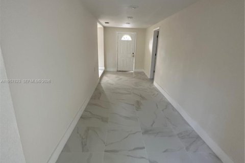 Casa en alquiler en West Park, Florida, 3 dormitorios, 130.06 m2 № 2011674 - foto 11