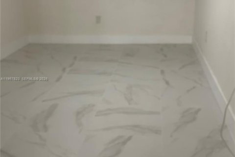 Casa en alquiler en West Park, Florida, 3 dormitorios, 130.06 m2 № 2011674 - foto 6