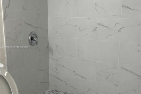 Casa en alquiler en West Park, Florida, 3 dormitorios, 130.06 m2 № 2011674 - foto 4