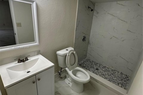 Casa en alquiler en West Park, Florida, 3 dormitorios, 130.06 m2 № 2011674 - foto 8