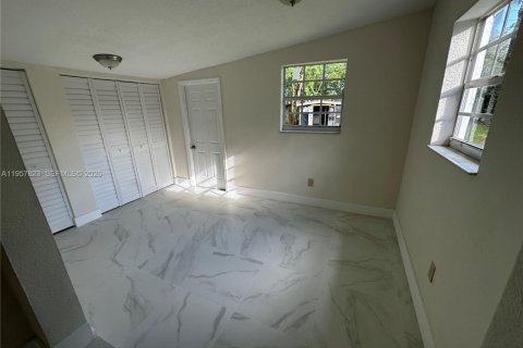 Casa en alquiler en West Park, Florida, 3 dormitorios, 130.06 m2 № 2011674 - foto 12