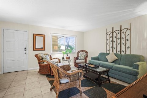 Купить кондоминиум в Сент-Пит-Бич, Флорида 4 комнаты, 70.98м2, № 1750467 - фото 6