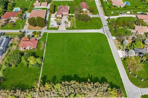 Terreno en venta en Southwest Ranches, Florida № 2002475 - foto 5